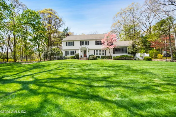 $3,125,000 | 2 Daffodil Lane, Cos Cob, CT 06807