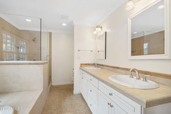$3,125,000 | 2 Daffodil Lane, Cos Cob, CT 06807