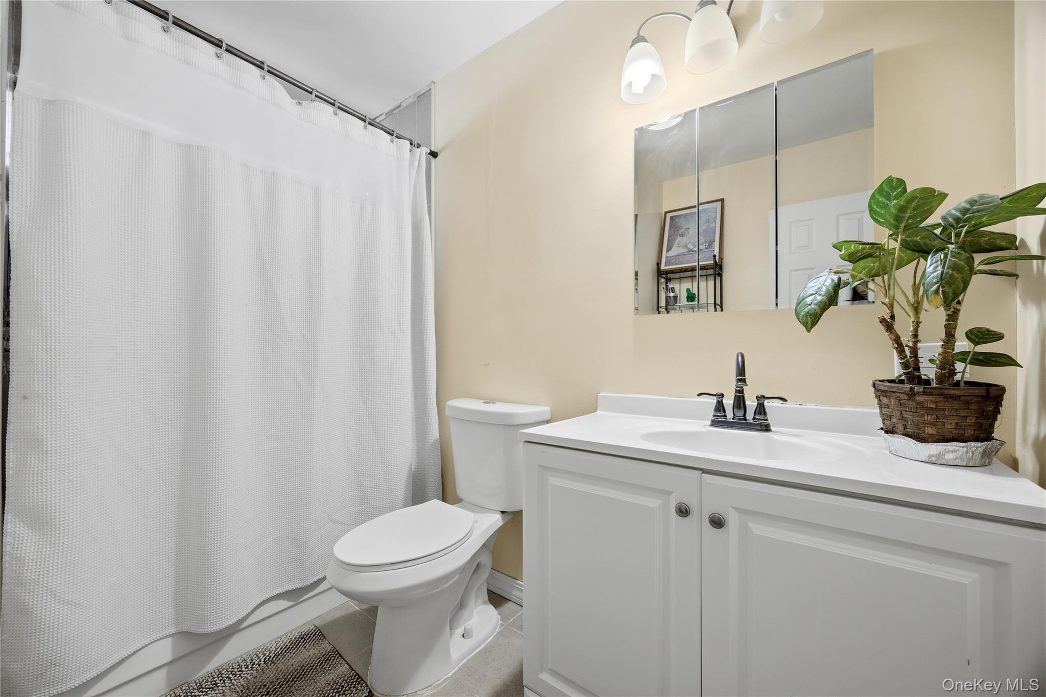 332 Half Mile Road Central Islip, NY 11722 - Photo 15 of 30