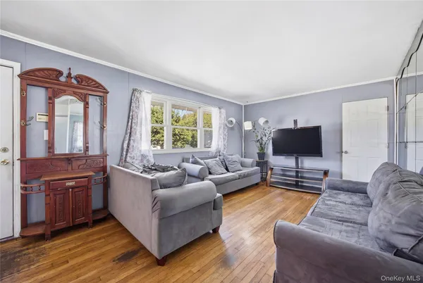 $599,000 | 332 Half Mile Road, Central Islip, NY 11722