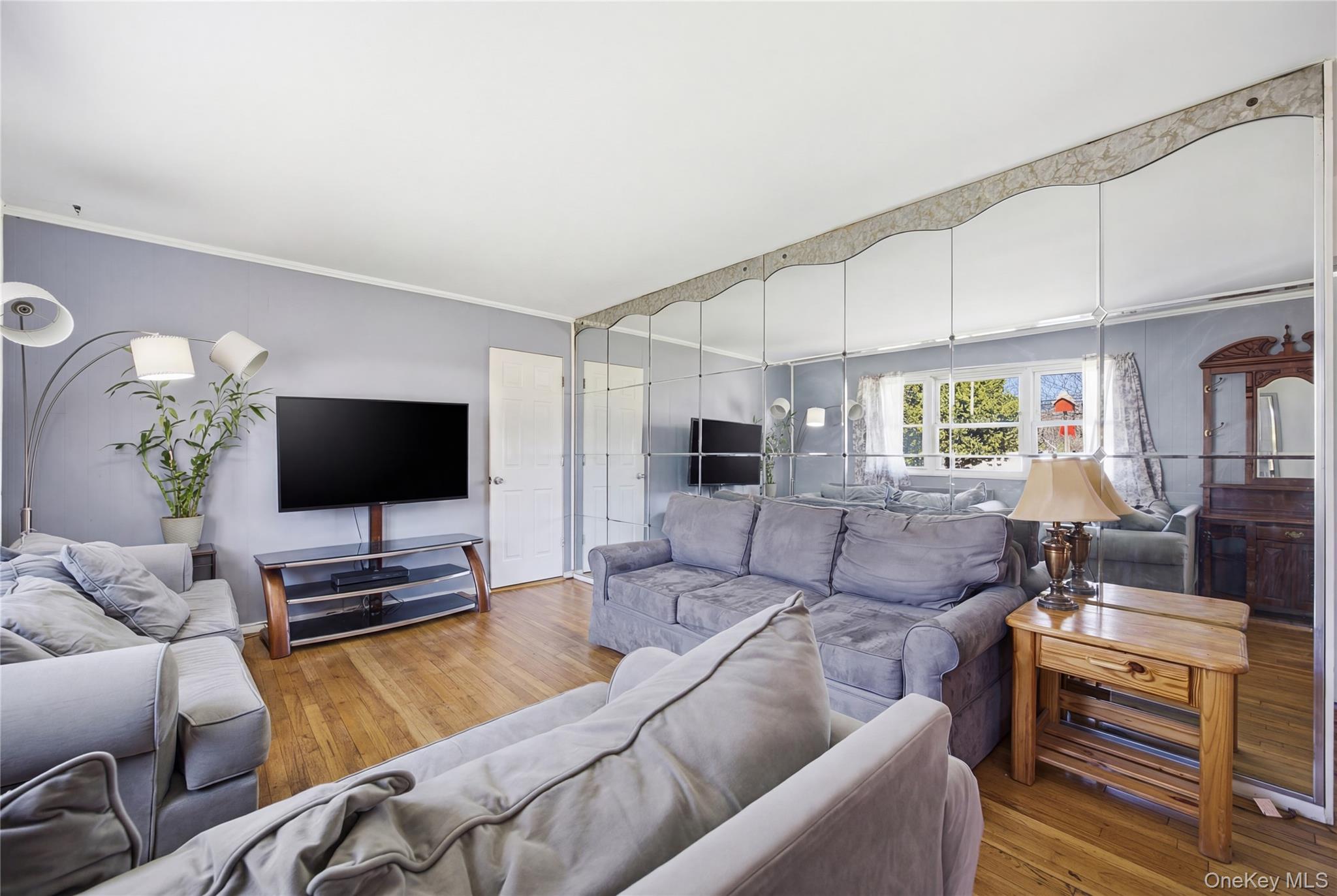 332 Half Mile Road Central Islip, NY 11722 - Photo 6 of 30