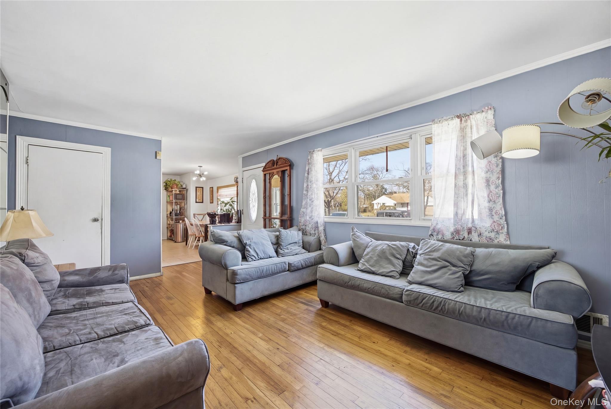 332 Half Mile Road Central Islip, NY 11722 - Photo 7 of 30