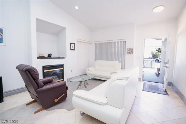 $460,000 | 2445 Cash Court, Las Vegas, NV 89156