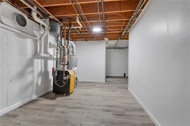 $2,400 | 105 Roosevelt Street, Providence, RI 02909