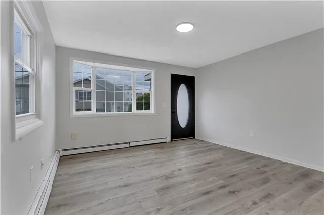 $2,400 | 105 Roosevelt Street, Providence, RI 02909