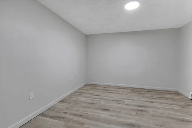 $2,400 | 105 Roosevelt Street, Providence, RI 02909