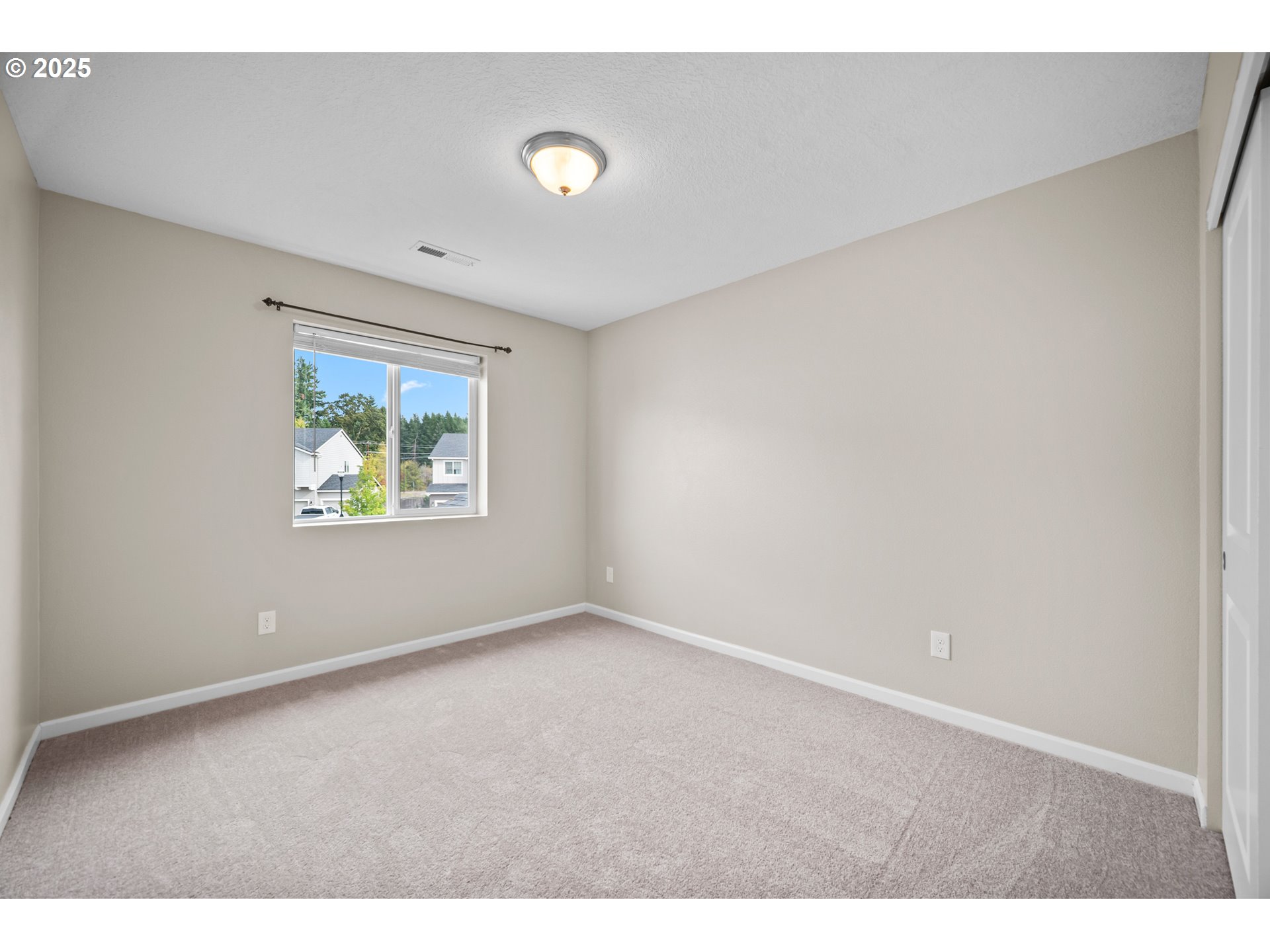 2777 South Red Tail Loop Ridgefield, WA 98642 - Photo 20 of 37 a view of an empty room