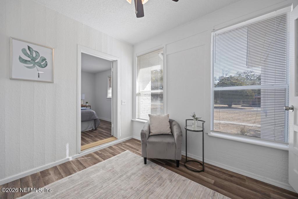 9735 Nimitz Court South Jacksonville, FL 32246 - Photo 26 of 33 Sitting Area