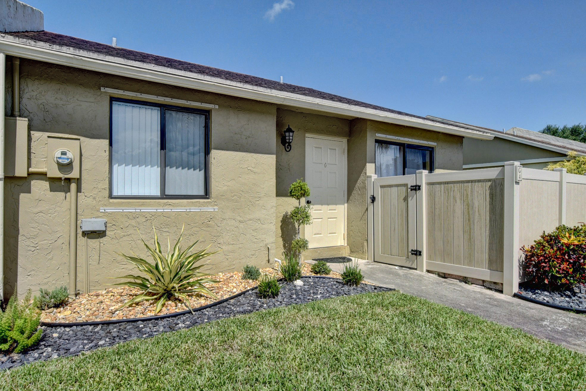 10267 Boca Bend West, Unit G4 Boca Raton, FL 33428 - Photo 2 of 29 02_dsc_9710_1_2_3_4
