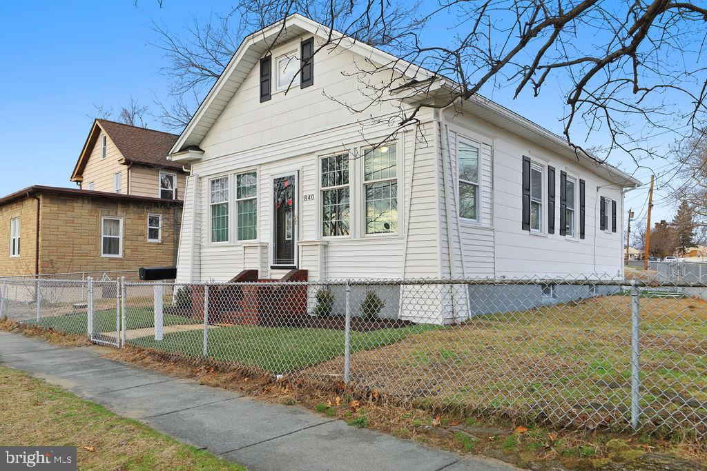 840 June Road Pennsauken, NJ 08110 - Photo 2 of 26 Gallery Image 2