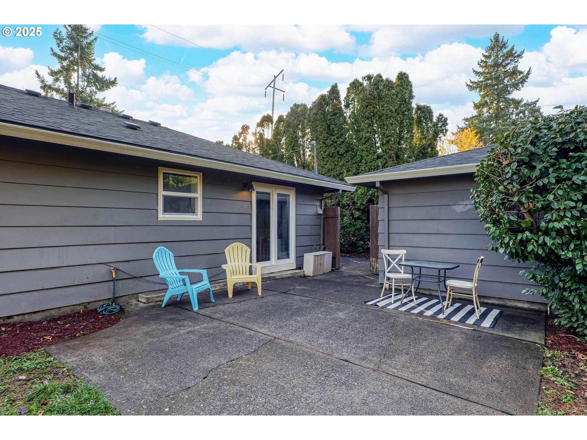 6633 Southeast Reedway Street Portland, OR 97206 - Photo 19 of 21 Gallery Image 19