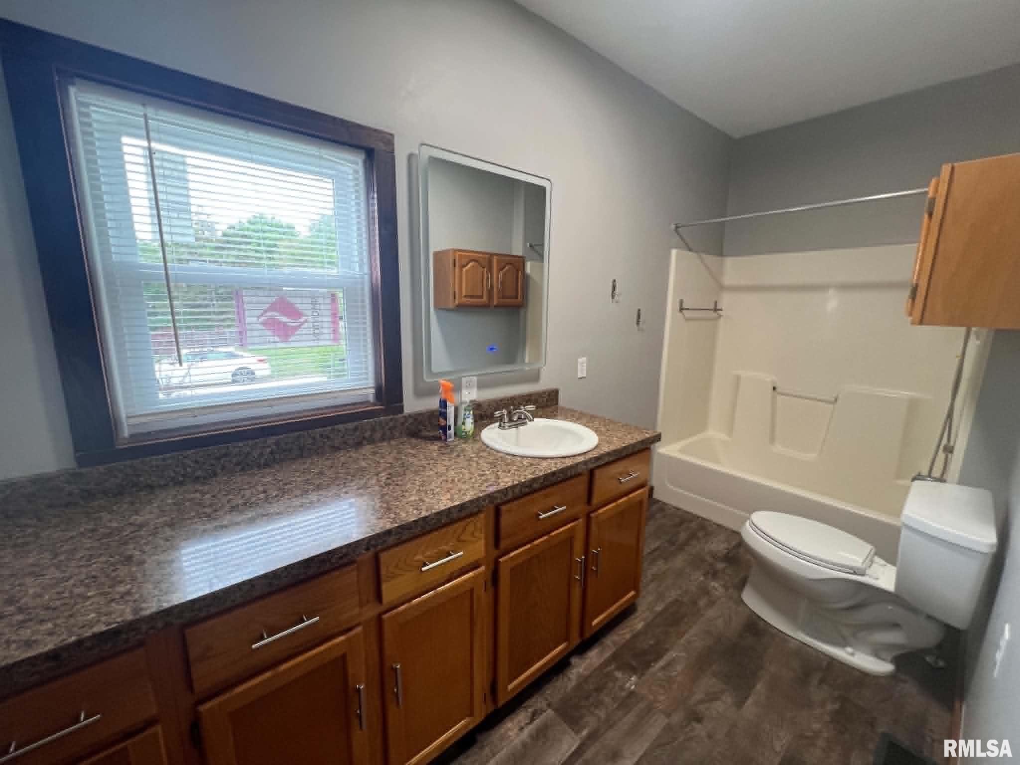 304 East Summit Street Macomb, IL 61455 - Photo 12 of 23