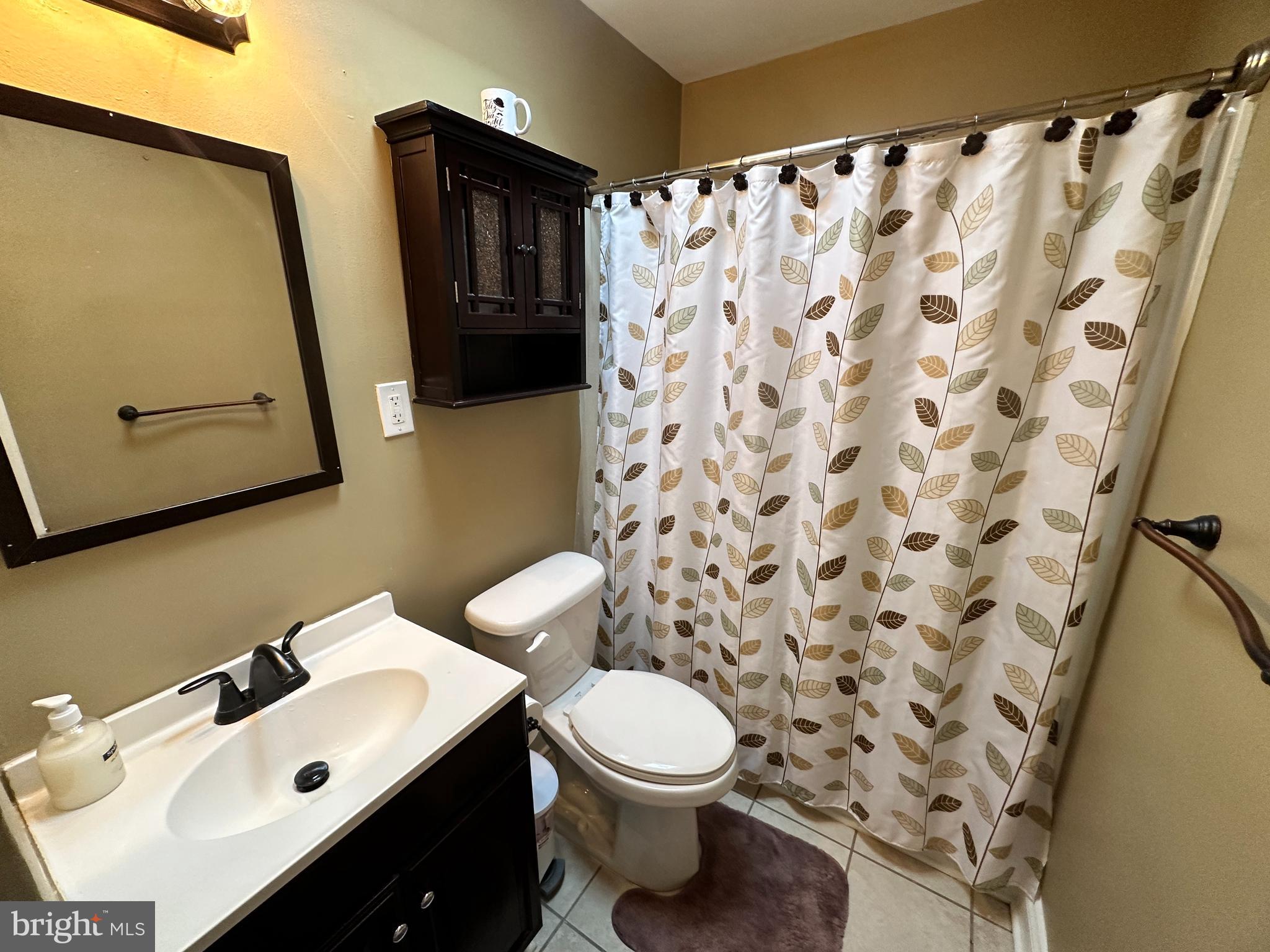 1608 Manor Road Dundalk, MD 21222 - Photo 14 of 22 upper full bathroom