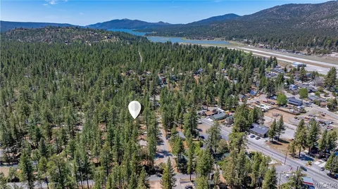 $309,900 | 620 West Aeroplane Boulevard, Big Bear City, CA 92314
