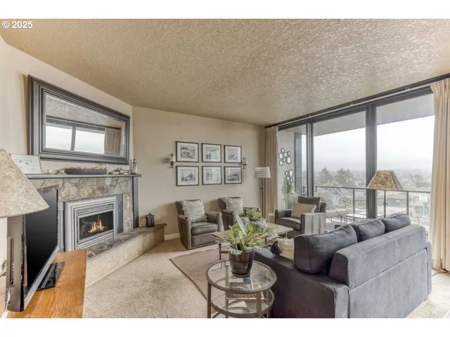 $449,000 | 475 South Promenade, Unit 518, Seaside, OR 97138