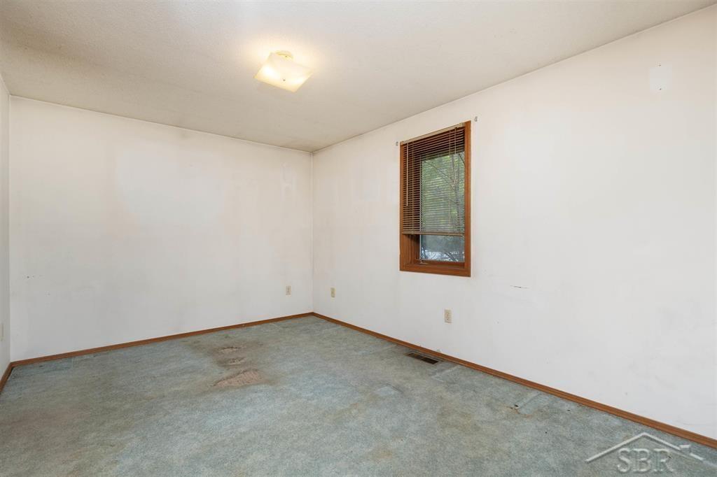 1156 South Alamando Road Shepherd, MI 48883 - Photo 20 of 40