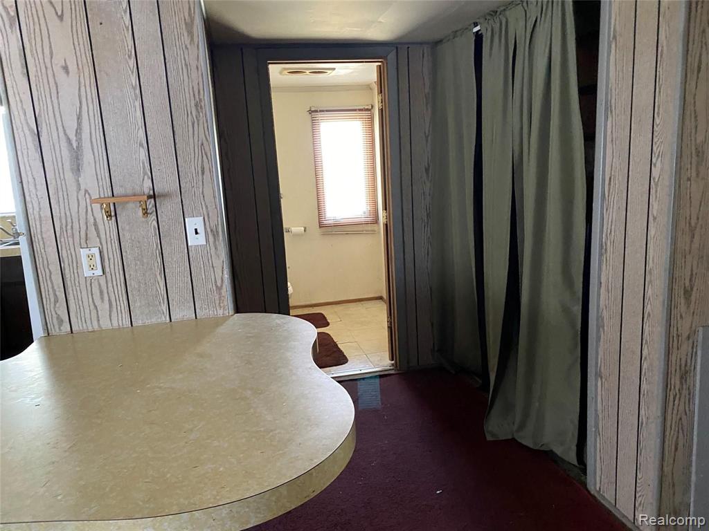 1405 South Hospital Road Waterford, MI 48327 - Photo 14 of 22
