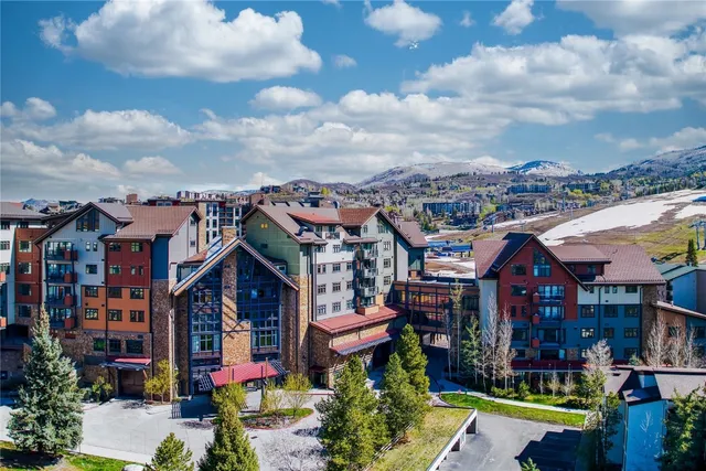 a house view with a outdoor space
