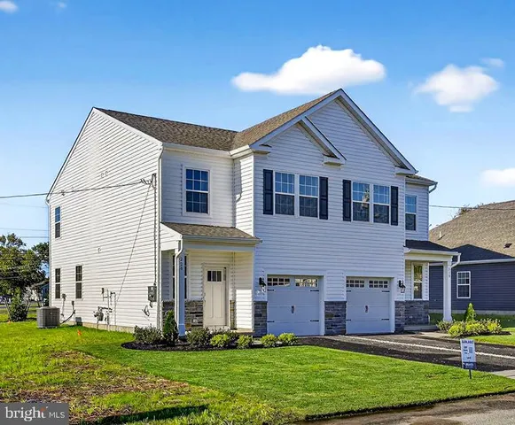 $399,990 | 220 Bentz Avenue, Villas, NJ 08251