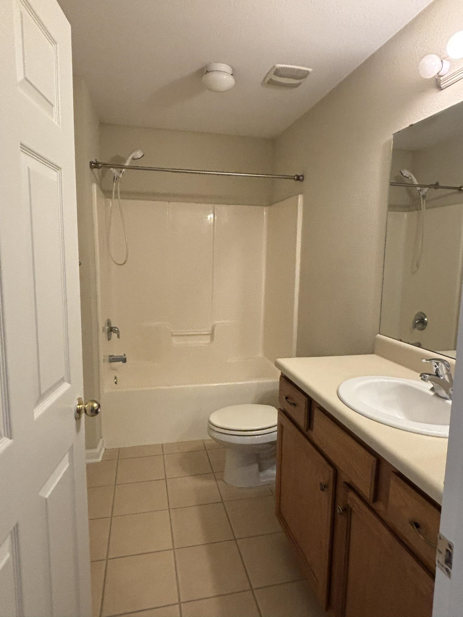 4434 Gearhart Road, Unit 4704 Tallahassee, FL 32303 - Photo 2 of 24
