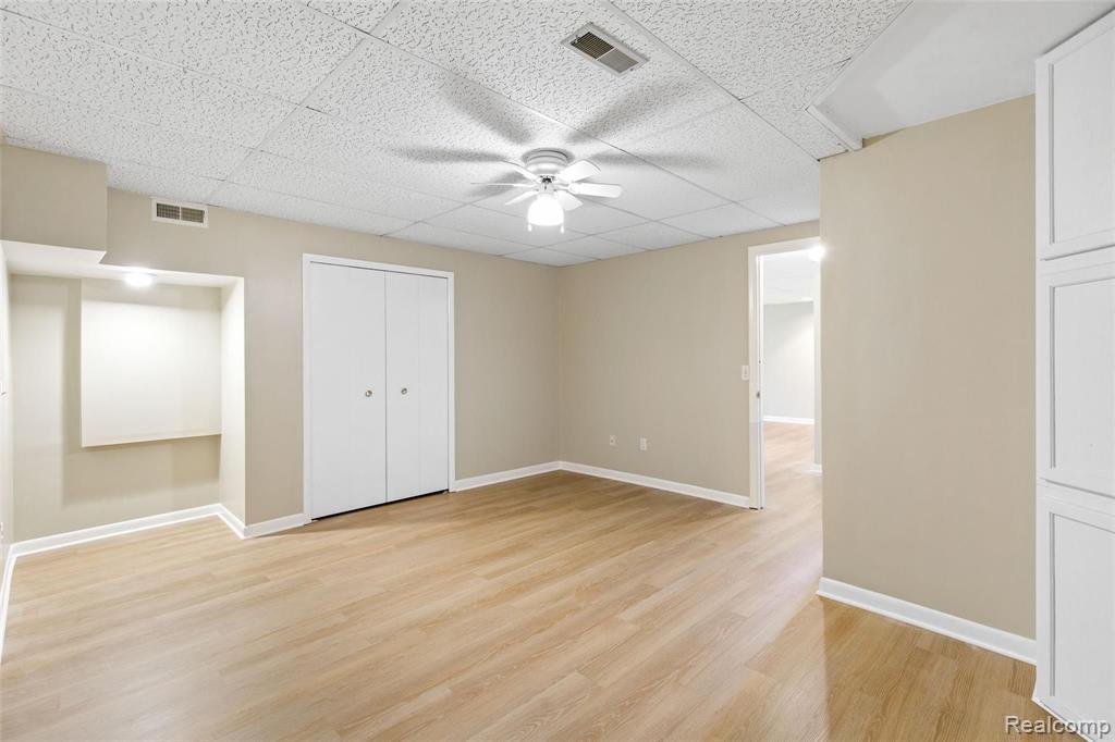 3327 Fairgrove Terrace Rochester Hills, MI 48309 - Photo 38 of 55