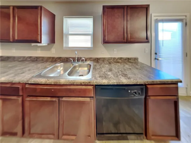 $275,000 | 7585 Volion Parkway, Fairburn, GA 30213