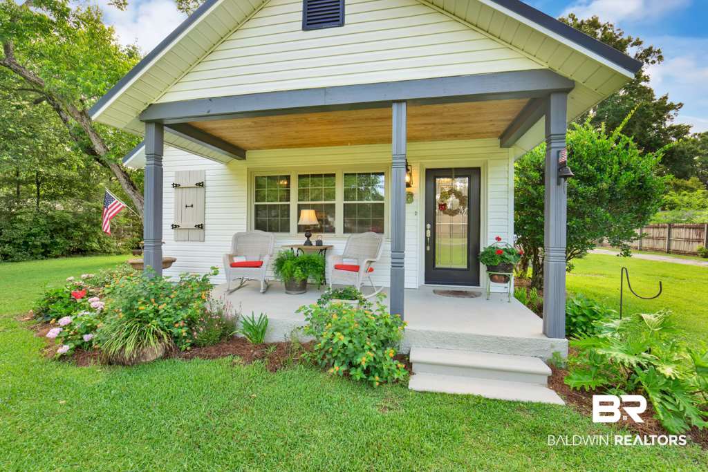 58 North Ingleside Street Fairhope, AL 36532 - Photo 3 of 32