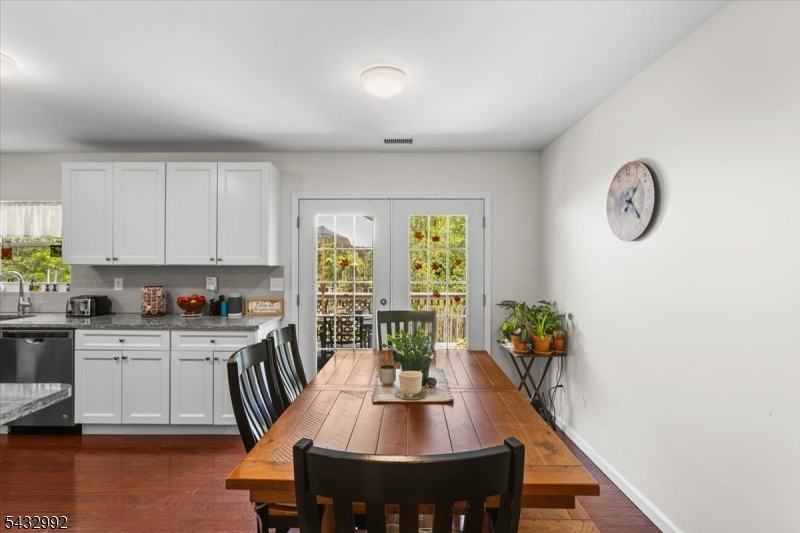 47 Winding Way Andover, NJ 07821 - Photo 8 of 42