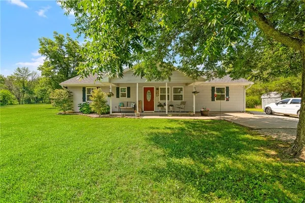 $275,000 | 15535 East Kaw Rapids Road, Nevada, MO 64772
