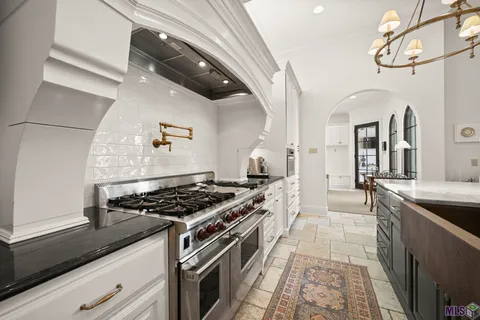 $1,245,000 | 11438 Center Court Boulevard, St. George, LA 70810