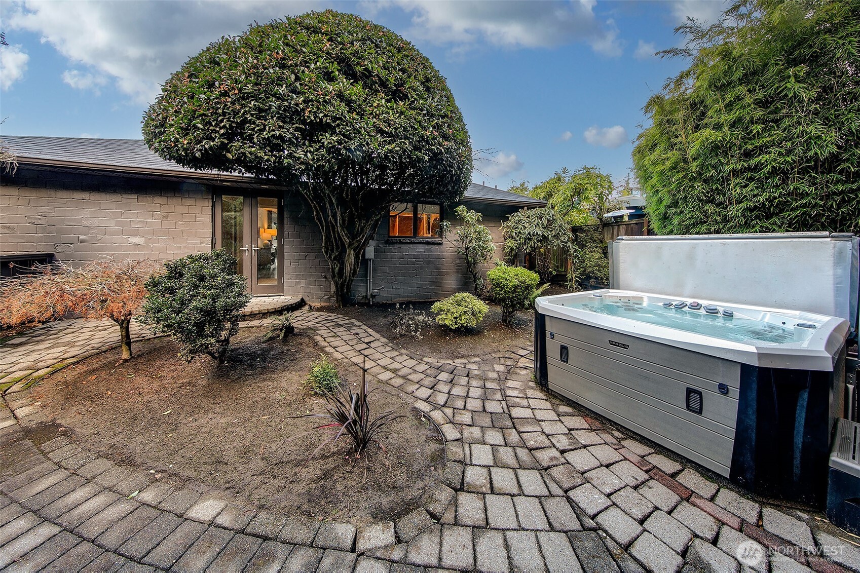 1832 Southwest Shoreview Lane Burien, WA 98146 - Photo 25 of 40