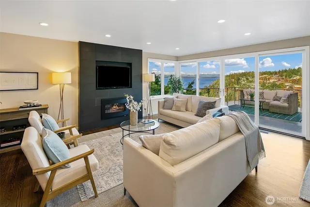 $1,479,000 | 1832 Southwest Shoreview Lane, Burien, WA 98146