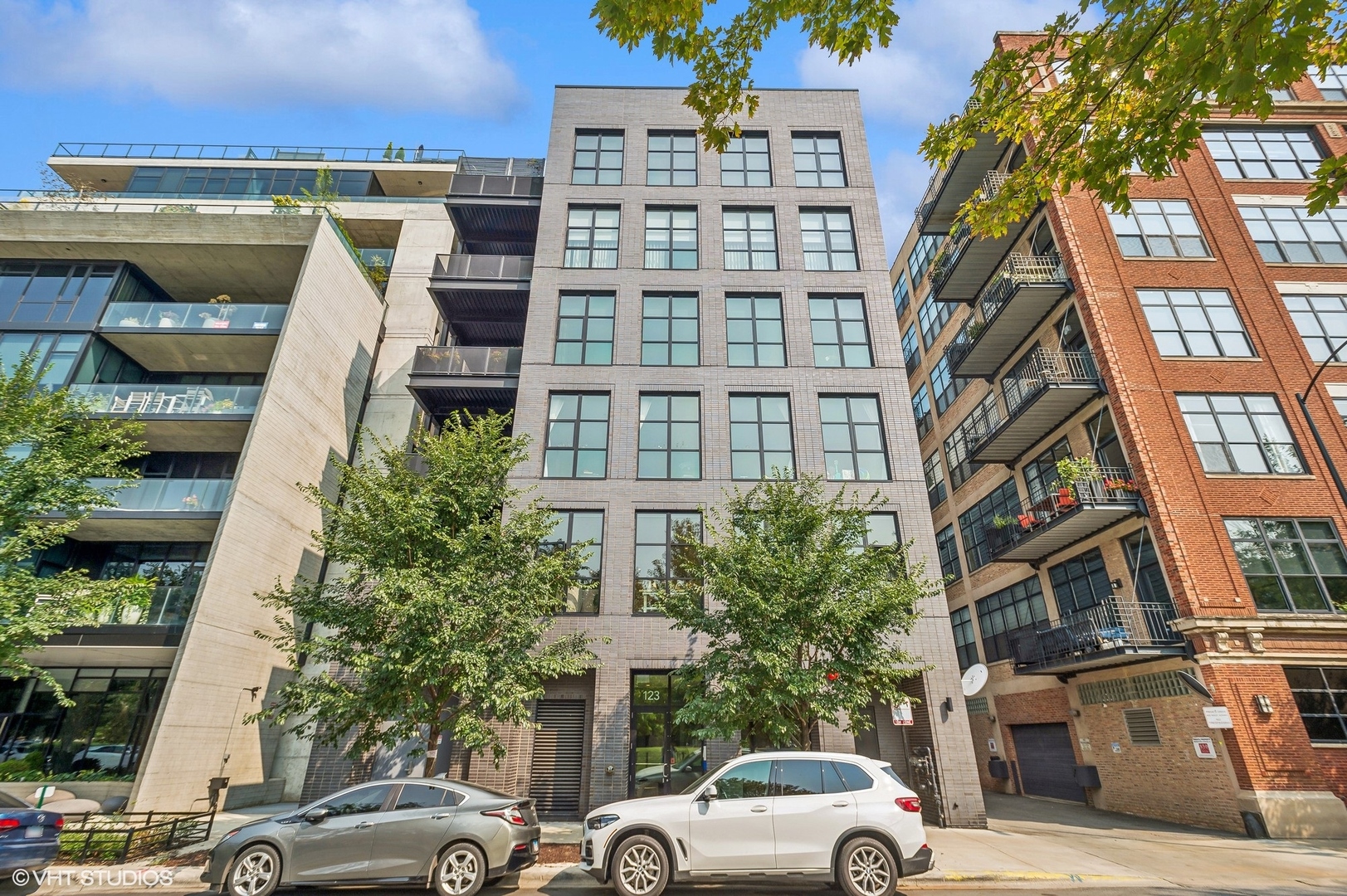 123 South Peoria Street, Unit P2 Chicago, IL 60607 - Photo 1 of 50 Gallery Image 1