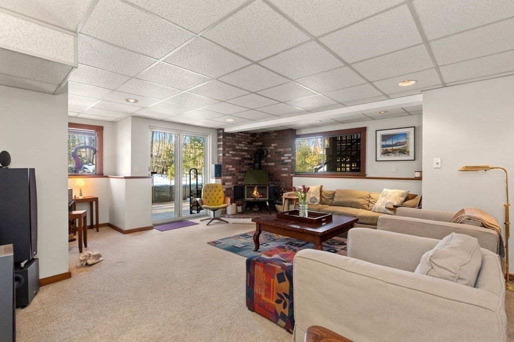 15 Woodholm Road Manchester, MA 01944 - Photo 19 of 42 Gallery Image 19