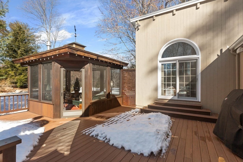15 Woodholm Road Manchester, MA 01944 - Photo 28 of 42 Gallery Image 28