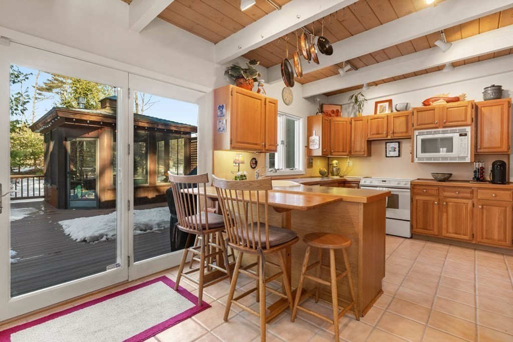 15 Woodholm Road Manchester, MA 01944 - Photo 9 of 42 Gallery Image 9