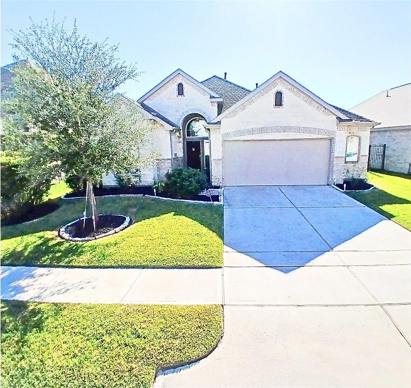a view of house with garden