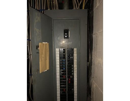 25 Dewey Street Springfield, MA 01109 - Photo 6 of 9