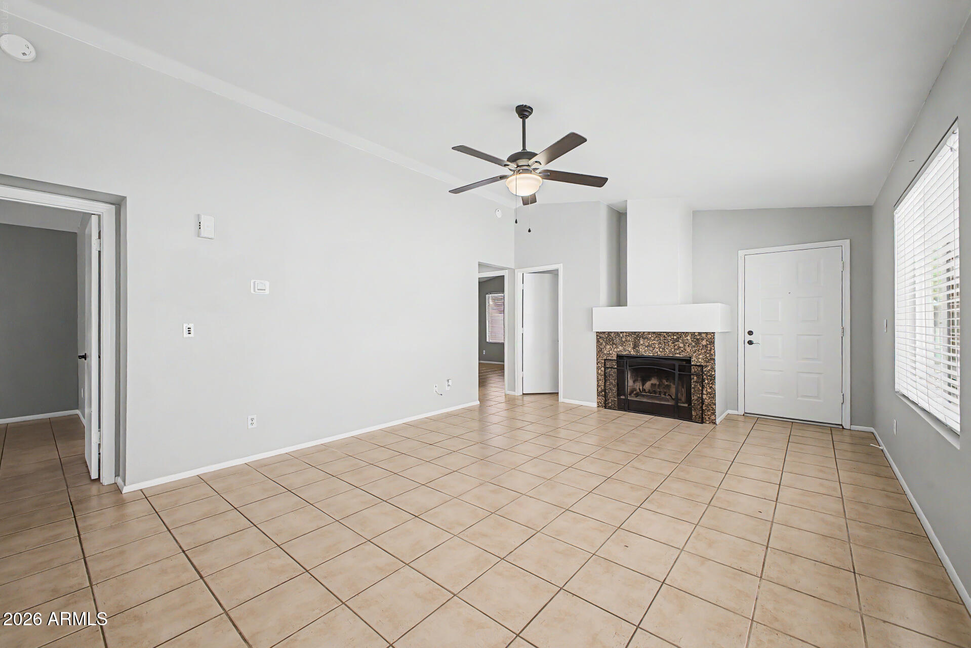 9405 South 45th Place Phoenix, AZ 85044 - Photo 8 of 31 9 - 45th