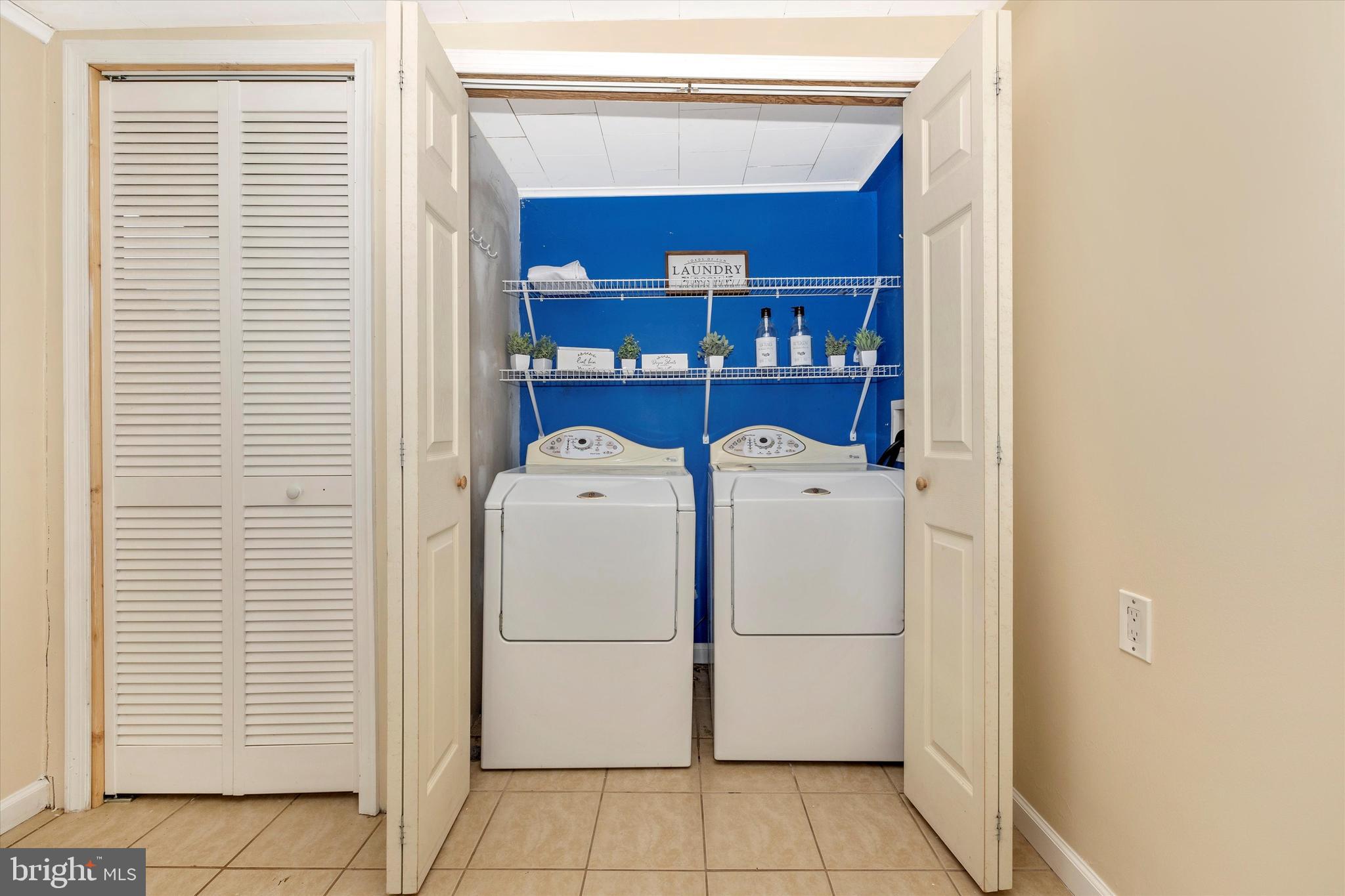 21366 Mt Lena Road Boonsboro, MD 21713 - Photo 12 of 25 Convenient main level laundry