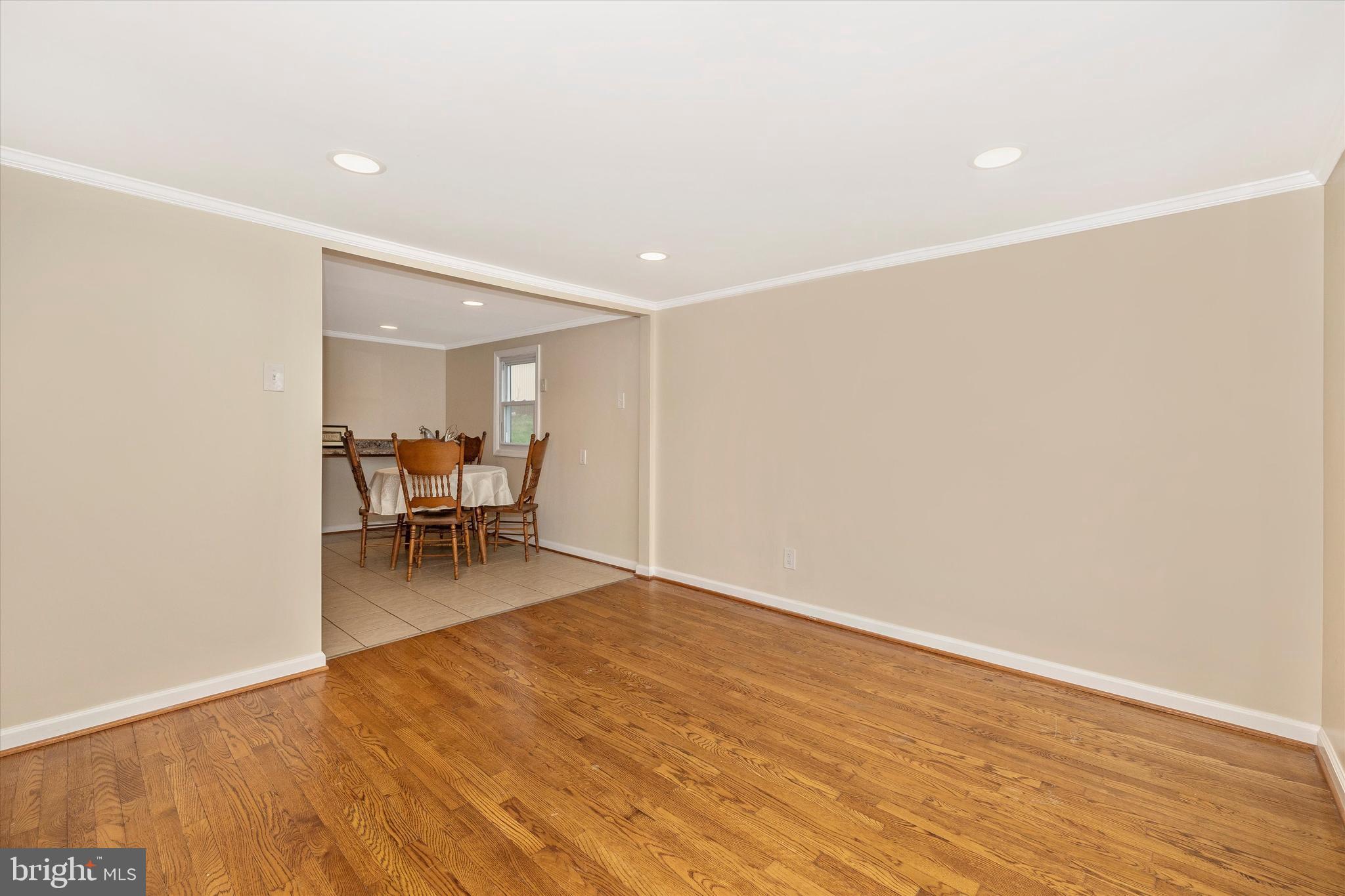 21366 Mt Lena Road Boonsboro, MD 21713 - Photo 5 of 25 Living room towards dining