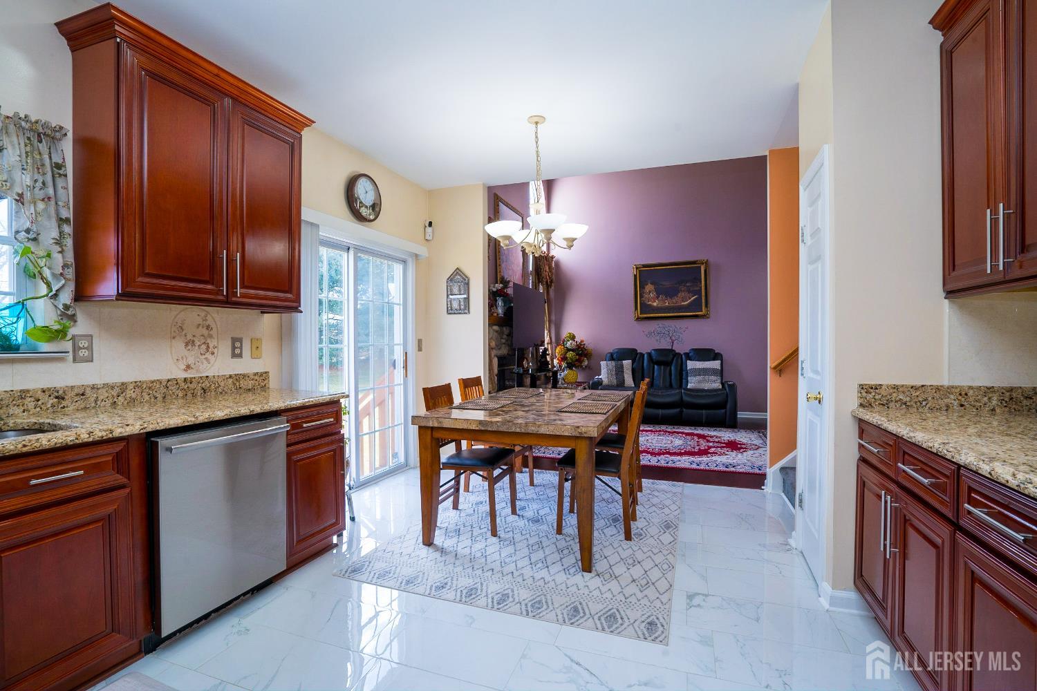 44 Lexington Road Monmouth Junction, NJ 08852 - Photo 13 of 49