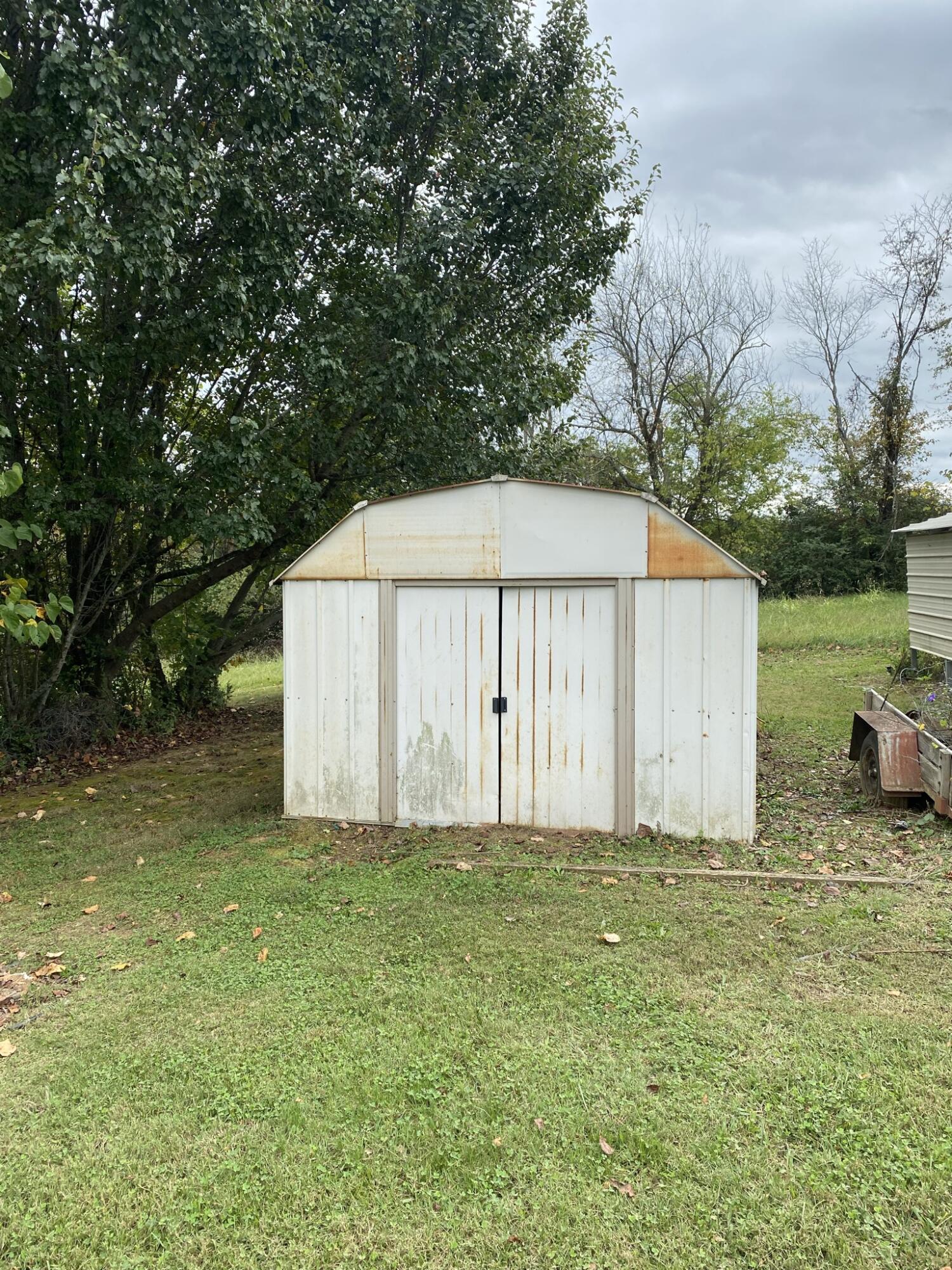 3025 Milburnton Road Limestone, TN 37681 - Photo 4 of 27 C00E10B3-75F1-453B-9939-183A6B71B9B6