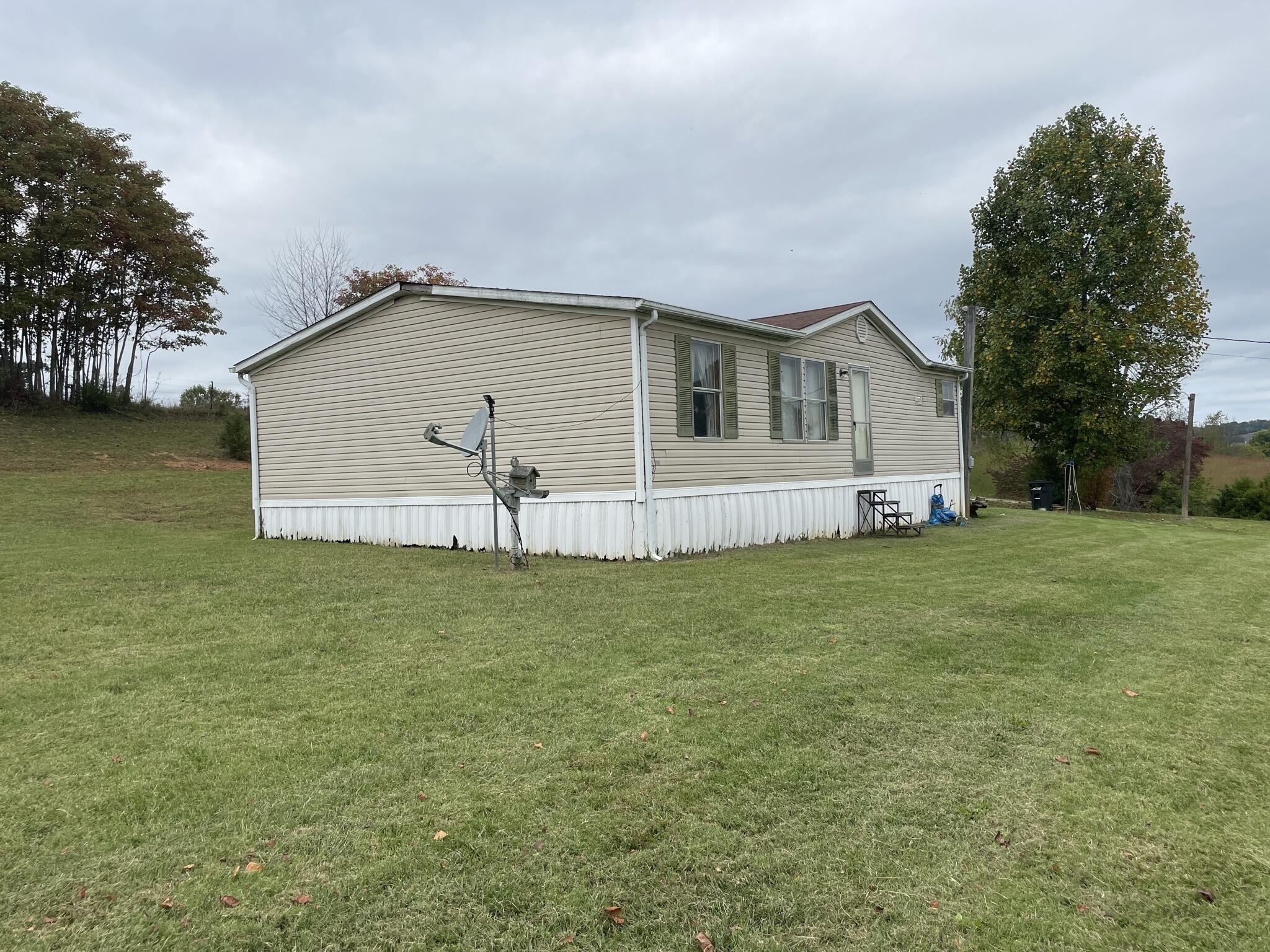 3025 Milburnton Road Limestone, TN 37681 - Photo 6 of 27 ADFFB8B7-8E8B-4A81-B54F-2EE7EC7A8A45