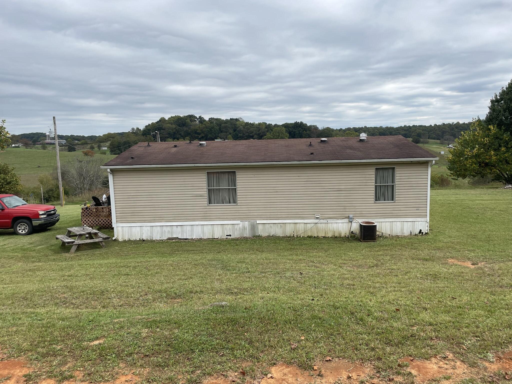 3025 Milburnton Road Limestone, TN 37681 - Photo 8 of 27 63EC1236-B650-4FEA-8718-557442EBA454