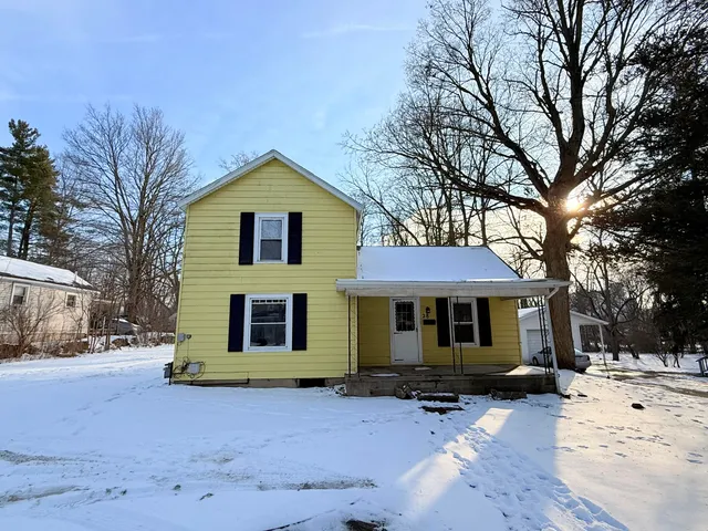 $129,900 | 28 Marion Street, Hillsdale, MI 49242