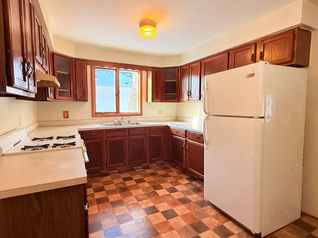 $129,900 | 28 Marion Street, Hillsdale, MI 49242