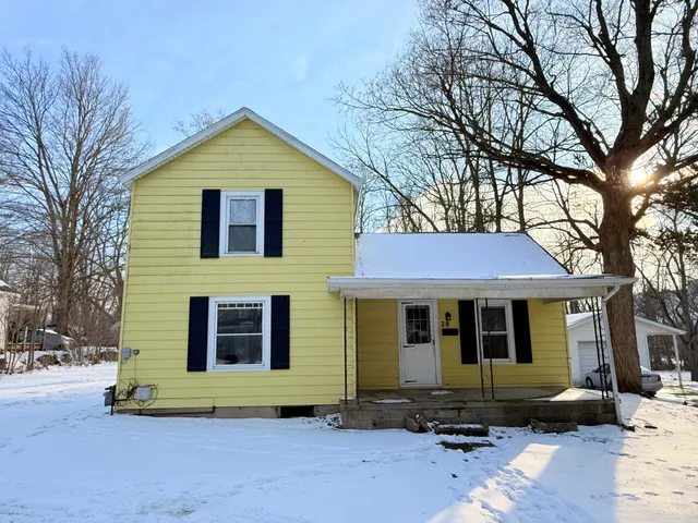 $129,900 | 28 Marion Street, Hillsdale, MI 49242