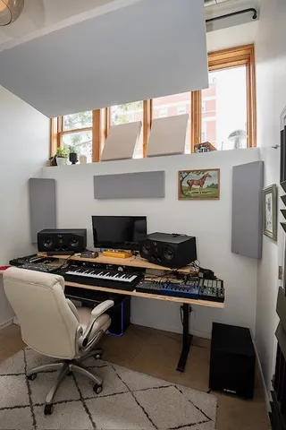 $2,600 | 2021 South Throop Street, Chicago, IL 60608