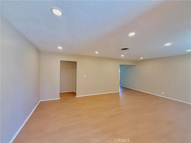 $1,950 | 1100 Val Monte Drive, Hemet, CA 92543